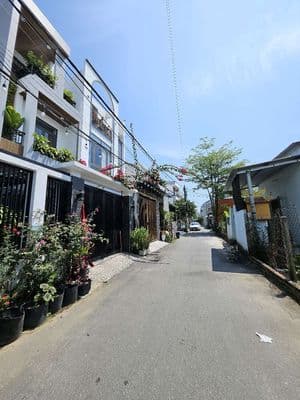 Bán đường Nhựa Bình Kỳ. Ô tô 5m. Hòa quý. 93m2. 3 tỷ 450. Có tl