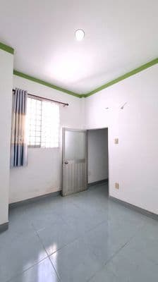 Bán nhà Lạc Long Quân, Tân Bình, 4.5x13.2, 3PN, nở hậu đẹp, chỉ 5.2 tỷ