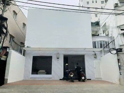 Ngang 9m - 3 tầng - mặt tiền phường phạm ngũ lão, nhà nở hậu