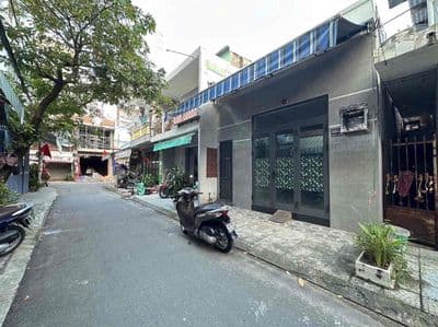 Cần bán nhà cấp 4 đường nhánh Nguyễn Văn Linh gần sân bay
