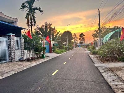 bán đất đg nhựa khu cán bộ kp4 hắc dịch phú mỹ,dt:5x26 giá 1.2ty