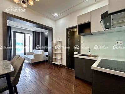 CHDV full nội thất tách bếp ban công, cửa sổ máy giặt riêng sát sânbay
