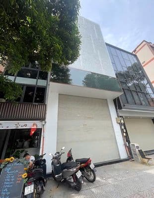 Cần cho thuê nhà MT 40B Trần Quang Diệu P.14 Quận 3
