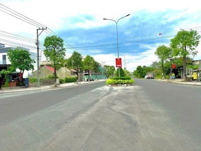 Bán 3 lô liền kề tái định cư Chánh Mỹ giá rẻ nhất khu chỉ 2ti450