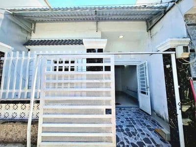 Hiếm có, nhà cách Huỳnh Tấn Phát 15m , hỗ trợ vay 2 tỷ.