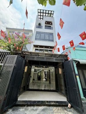 Bán nhà Thang máy 4x18m 1lững 3 lầu, đường thông 6m, 1/ Thạnh xuân 35
