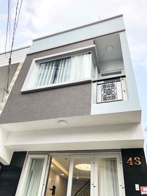 Cho thuê nhà 1 lầu 2pn Gần Nguyễn Thị Thập. giá 12tr/th