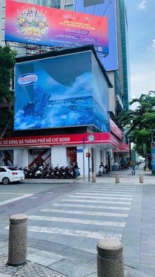 CHO THUÊ GÓC 2MT NGUYỄN HUỆ VÀ NGÔ ĐỨC KẾ Q1