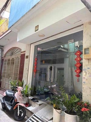 cần bán nhà hẻm to yên tĩnh đường Thiên phước