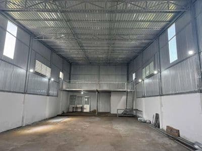Cho thuê kho 590m2 mặt tiền quốc lộ – đường container – giá chỉ 30tr