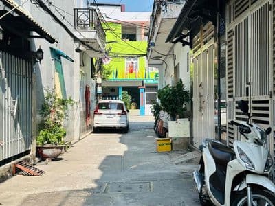 Bán nhà hẻm xe hơi, mới ở ngay, sát tân bình, 2 tầng, 35m2, 4.x tỷ