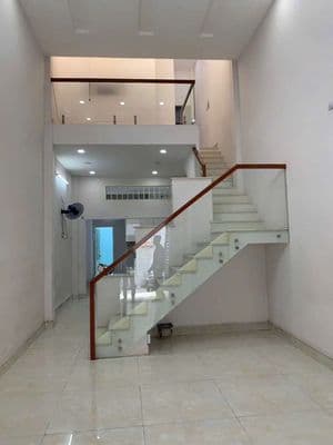 NHÀ HẺM ÔTÔ KHU VỰC AN NINH GẦN CHỢ TRƯỜNG HỌC GIÁP TÂN BÌNH