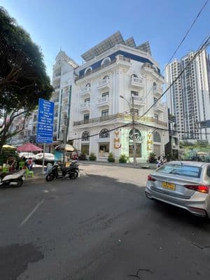 Nguyên Căn 284/2A Lý Thường Kiệt, Q10 DT 4x16m 1 trệt, 3 lầu 35 triệu