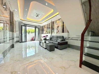 Bán nhà sổ hồng DT:4x10m 2Tầng 2pn hẻm xe hơi gần Phú Mỹ Hưng quận 7