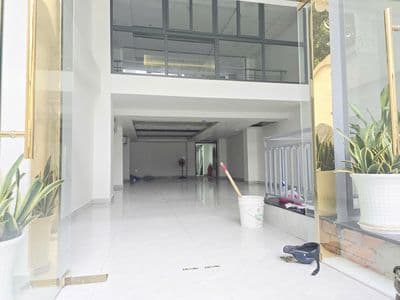 CHO THUÊ NHÀ HẺM 406 CỘNG HÒA_6,8x21m_HẦM TRỆT 4 LẦU, SÂN THƯỢNG