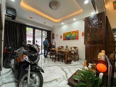Bán nhà mặt tiền Phú Nhuận, Khu Phan Xích Long, 4 tầng, 5PN - 9,8tỷ