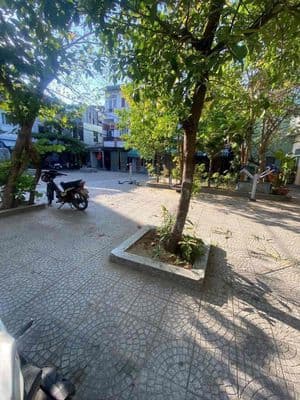 Nhà 2 tầng Tính Đất ( 2 Mặt kiệt trưng nữ vương sổ đẹp 3750)