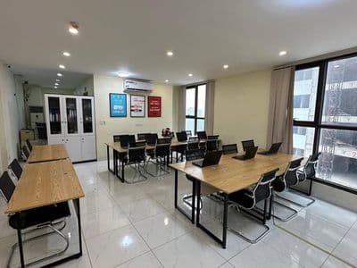 Cho thuê văn phòng tại Thái Hà - Đống Đa sàn 70m2 mặt tiền FULL KÍNH