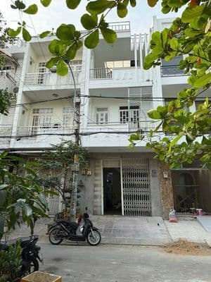 Nhà MT đường số 78 khu Bình Phú Quận 6 chỉ 8.9 tỷ RẺ NHẤT!
