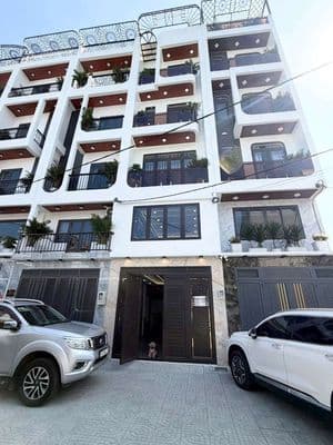 nhà ĐẸP y hình 4 x 20 có 6pn 6wc sân thượng