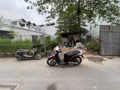 Chủ cần bán 3 lô đất mặt tiền 42 sau lưng Bệnh viện Q2