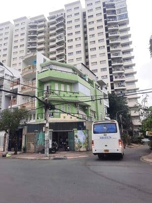 Góc 2 mặt tiền đường chợ lớn khu bình phú 1- dt 7x18