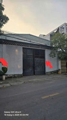 Cần Bán xưởng DT 443m thổ cư khu tham lương
