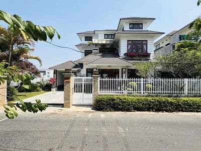 VILLA MẶT TIỀN ĐẶNG THÁI THÂN ĐL VIEW THÔNG ĐẸP - CÁCH HỒ 800M