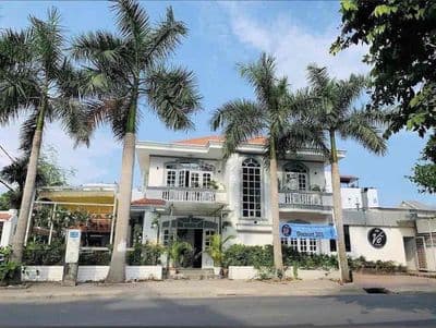 Cho thuê tòa nhà biệt thự mặt tiền đường trương văn bang quận 2