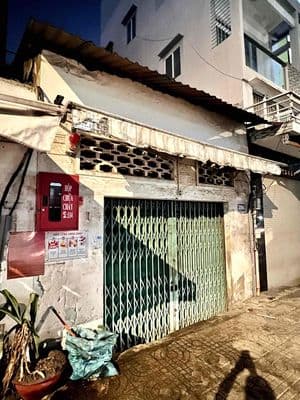 Nhà phố mặt tiền quận 6