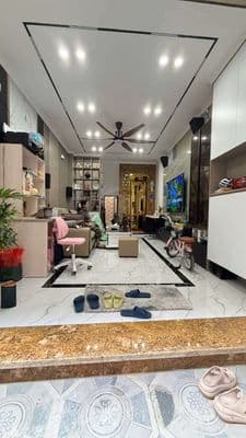 TT Cầu Giấy, ngõ 3 gác phi, gần oto, thang máy, trước nhà 3m 36m*6T