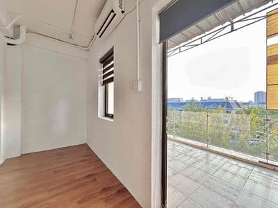 Phòng cho thuê full nội thất ban công lớn giá 6tr6 tại lakeview city