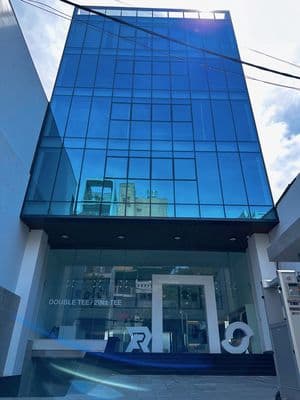 Tòa nhà lê trọng tấn , 10x20m , 6 lầu