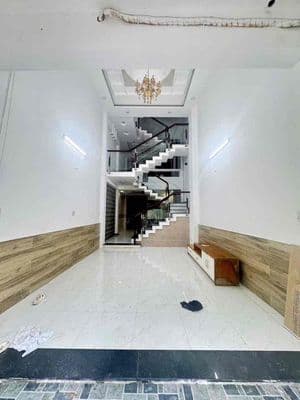 HXH 1/ Dương Quảng Hàm-60m2- 5 Tầng, Ngay ST Vincom