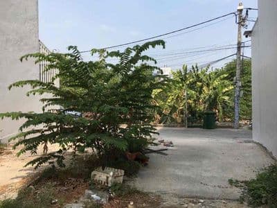 Đất Tô Ngọc Vân- đường thông xe tải