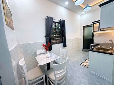 CHÍNH CHỦ GỞI BÁN NHÀ CẤP 4, HIỆN ĐẠI, NỘI THẤT CƠ BẢN, FULL THỔ 100%