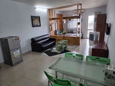 Bán chung cư phú hòa. mặt tiền D1. tầng cao giá rẻ.
