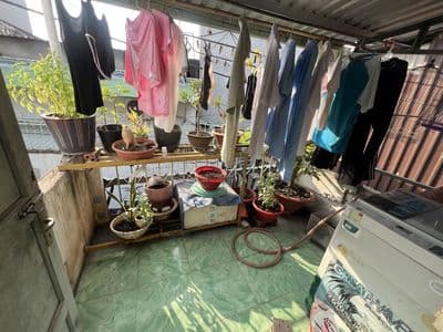 Bán nhà hẻm ô tô thông Lạc Long Quân, Quận 11, 33m2, chỉ 2 tỷ 99
