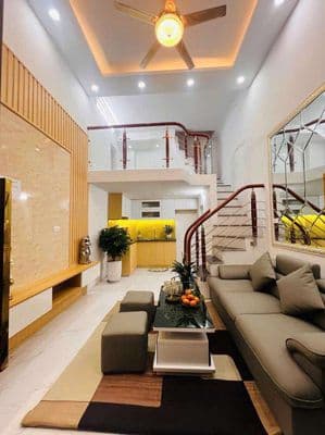 Hồng Mai 5T 3N3WC full nội thất SĐCC