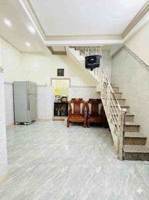 4 tầng 30m2 gần bến xe miền đông chỉ nhỉnh 3.x tỷ