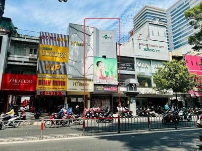 Cho thuê nhà nguyên căn mặt tiền đường ba tháng hai , quận 10