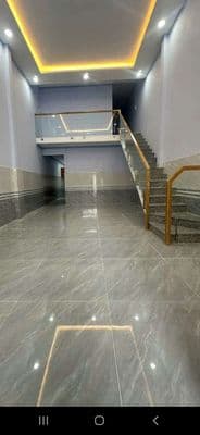 nhà mới xây dựng xông cần bán