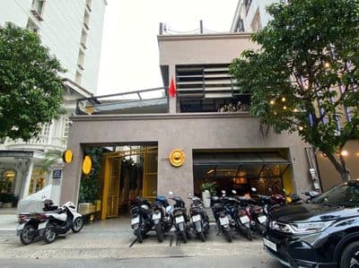 Nguyên căn nguyễn văn hưởng 10m x 20m trệt lầu trống