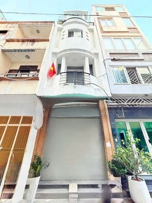 Hẻm Xe Hơi Sát MT Đường 3/2. (31m2, nở hậu). 4 Tầng Đúc. Giá 8.4 Tỷ TL