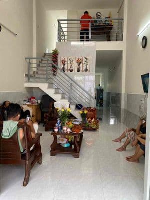 Nhà Gác Đúc Bà Điểm 4x17m SHR – Gần Chợ Cây Me – Giá 3.3 Tỷ TL