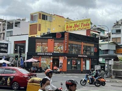 Cho thuê góc 2mt đề thám- trần hưng đạo q1 dt 8x20m