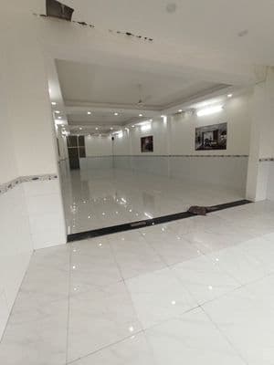 Mt lê trọng tấn , 6x20m , 3 lầu