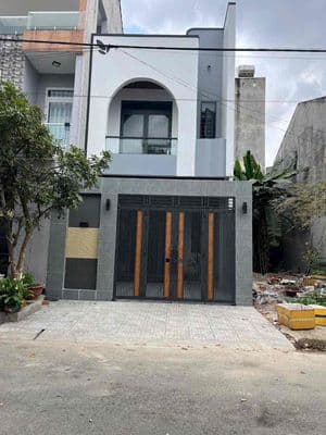 BÁN GẤP!HẠ GIÁ 350 TR BÁN NHÀ PHÚ HÒA KẾ BÊN TRƯỜNG HỌC