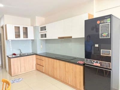 Cho thuê căn hộ 2PN.Giá 7 tr/tháng, có ban công thoáng mát, view đẹp