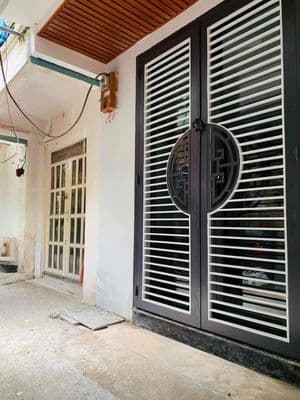 Tôi bán nhà 54 m2, Sổ hồng riêng, 1 trệt.2 lầu, Sát hẽm ôtô, Quận 7